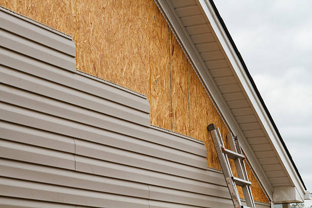 24/7 Emergency Siding Replacement experts in Girard, IL